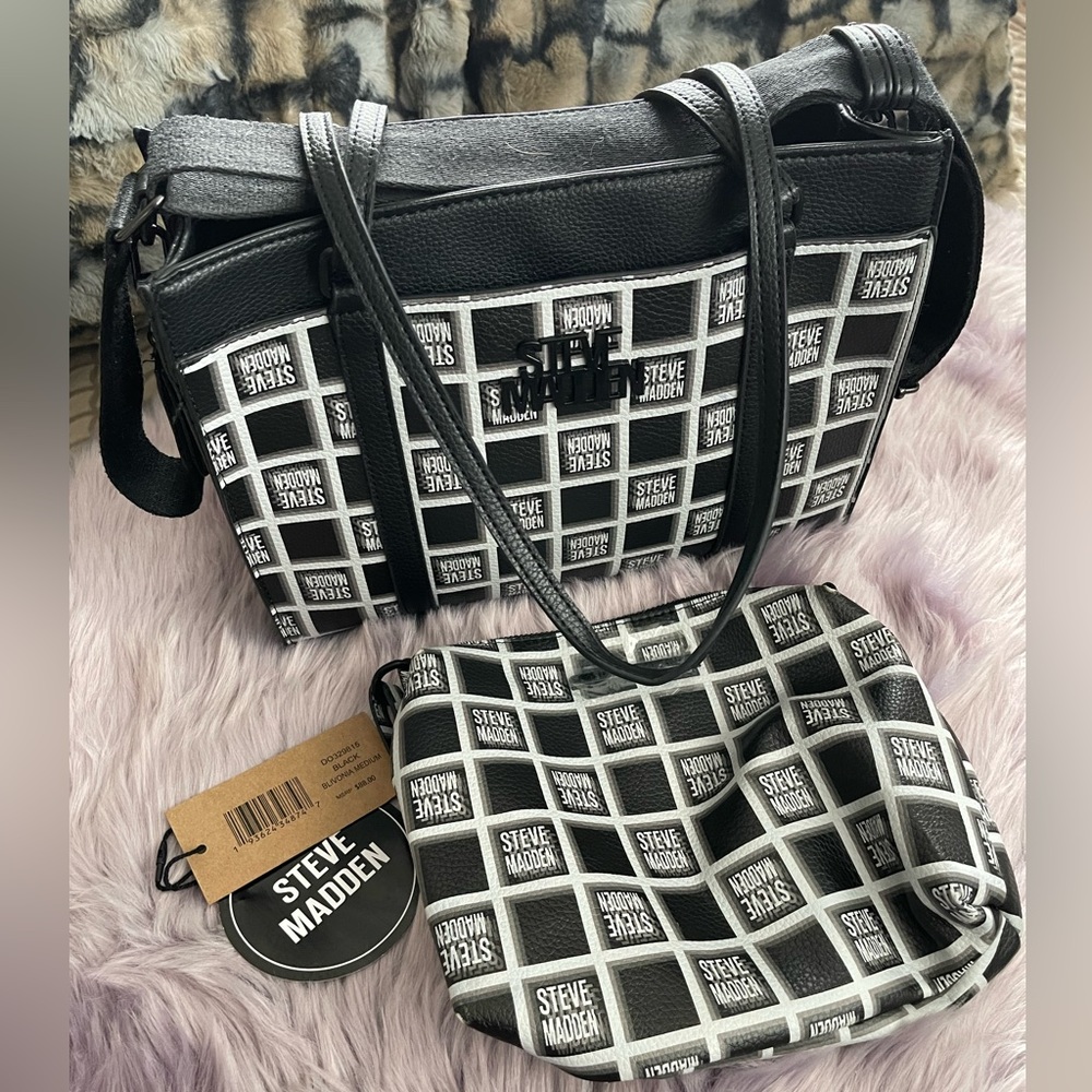 *Reduced* Steve Madden BLivonia Medium Logo Tote W/Detachable Wristlet - NWT
